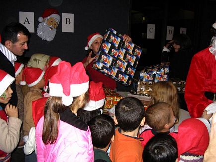 The Childs Cancer Institutes Christmas Party, Rizk Hospital