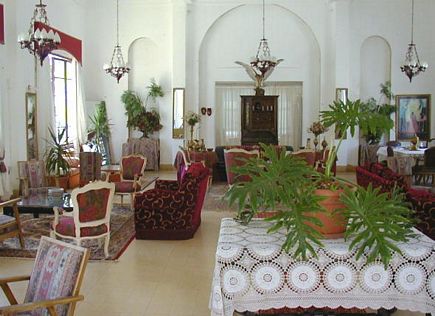 Dhour Chweir Hotel