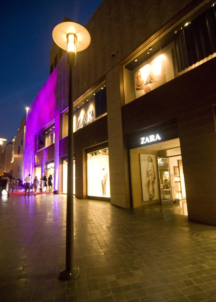 zara downtown hours