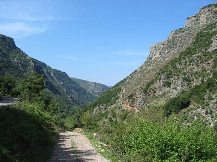 Akkar mechmech valley