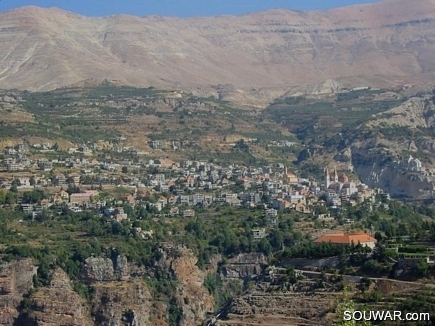 Bcharreh, The Village