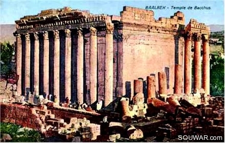 1940-Baalbek-temple-bacchus