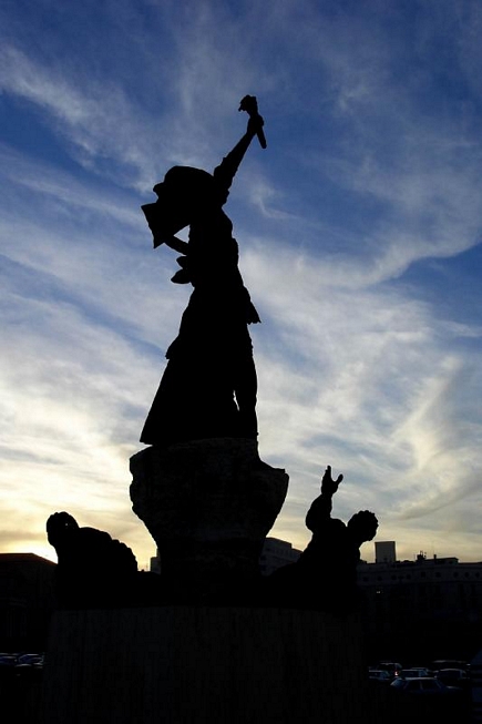 Statue de la place des Martyrs