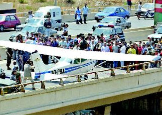 Emergency landing near Marriott hotel Beirut, Saturday 3 July 2004