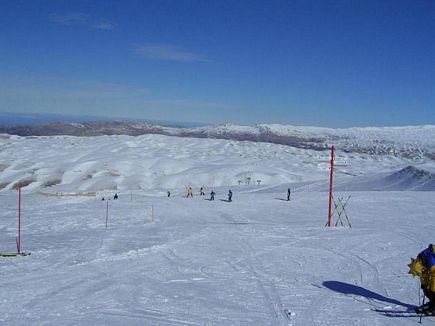 Skiing in Faraya