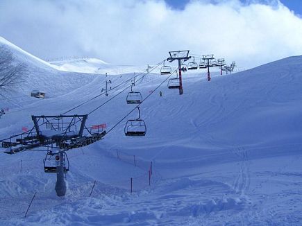 Skiing in Faraya