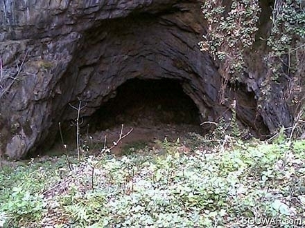 Baakleen, H-Raidan Grotto