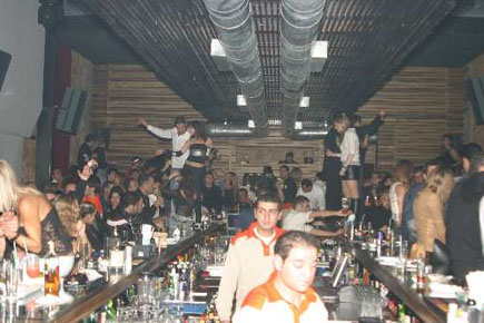 Bank Pub and Night Club