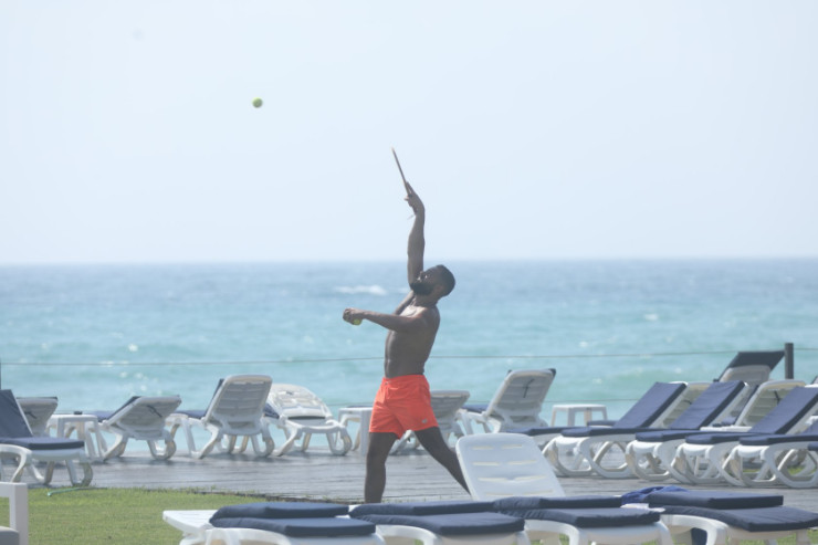 La Suite Oceana Beach Resort - Damour