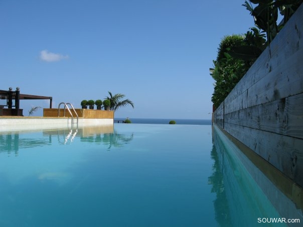 Bubbles Roof Top Pool and Bar, Palm Beach Hotel