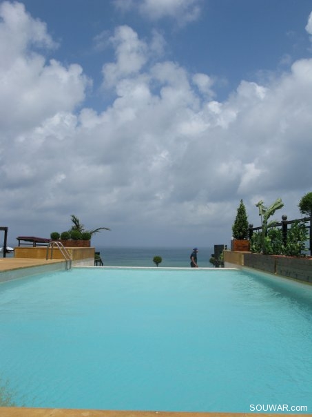 Bubbles Roof Top Pool and Bar, Palm Beach Hotel