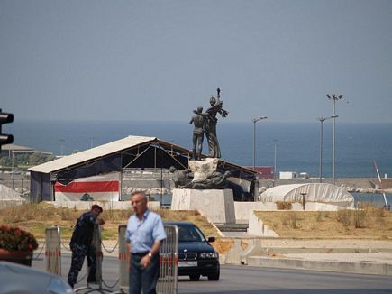 Martyrs Square Empty - July 2006