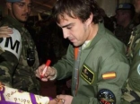 Alonso visits troops in Lebanon
